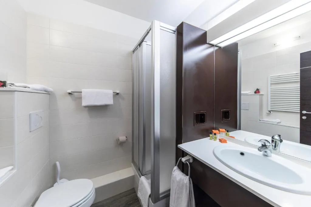 Hotel Donatello Imola — 4