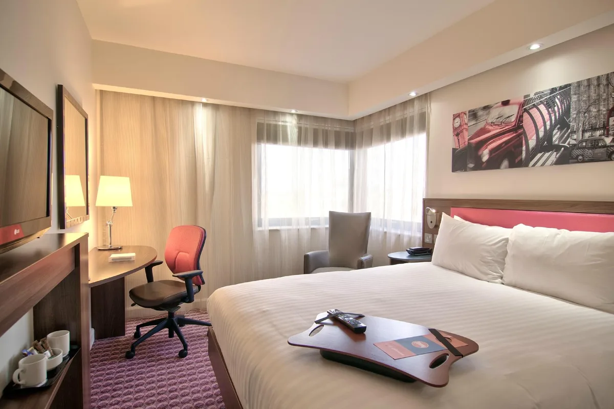 Hampton by Hilton London Croydon — 3