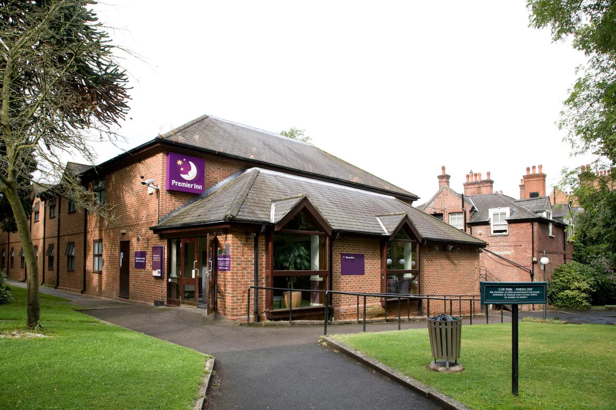 Premier Inn London Croydon South (A212) hotel