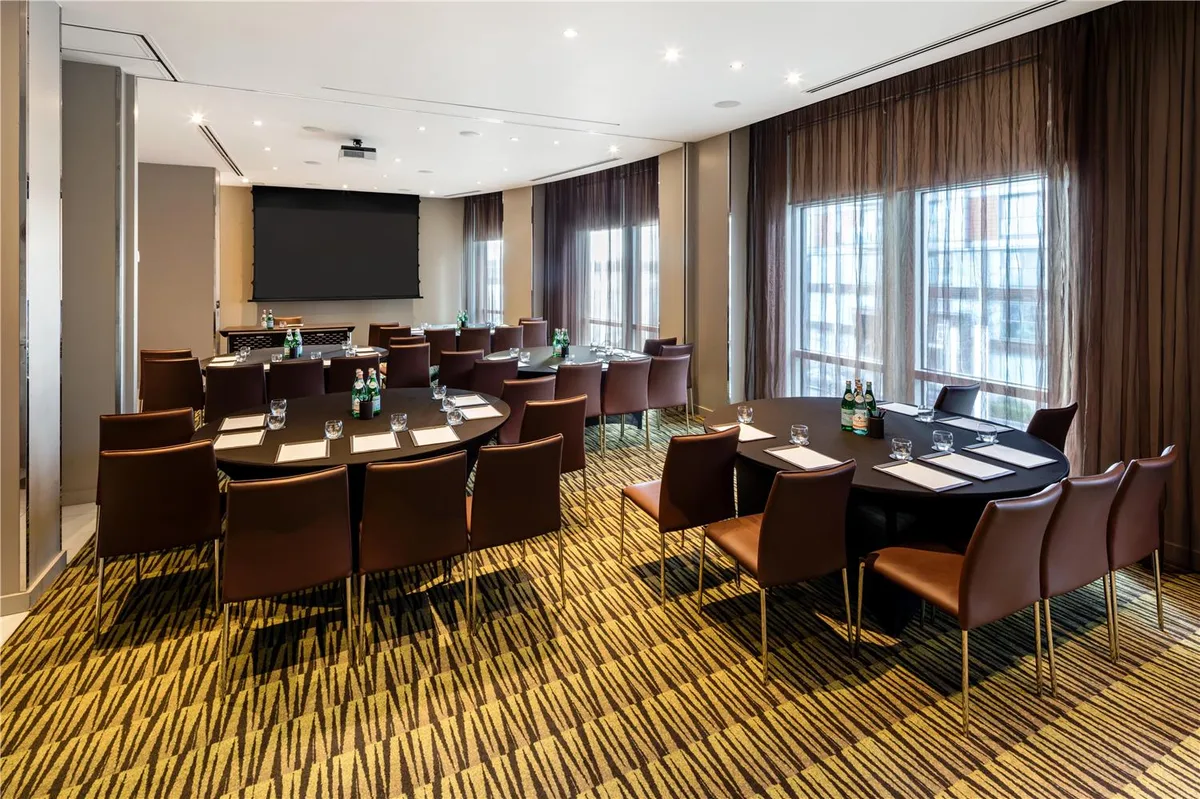 Radisson Blu Hotel, London Canary Wharf East — 2