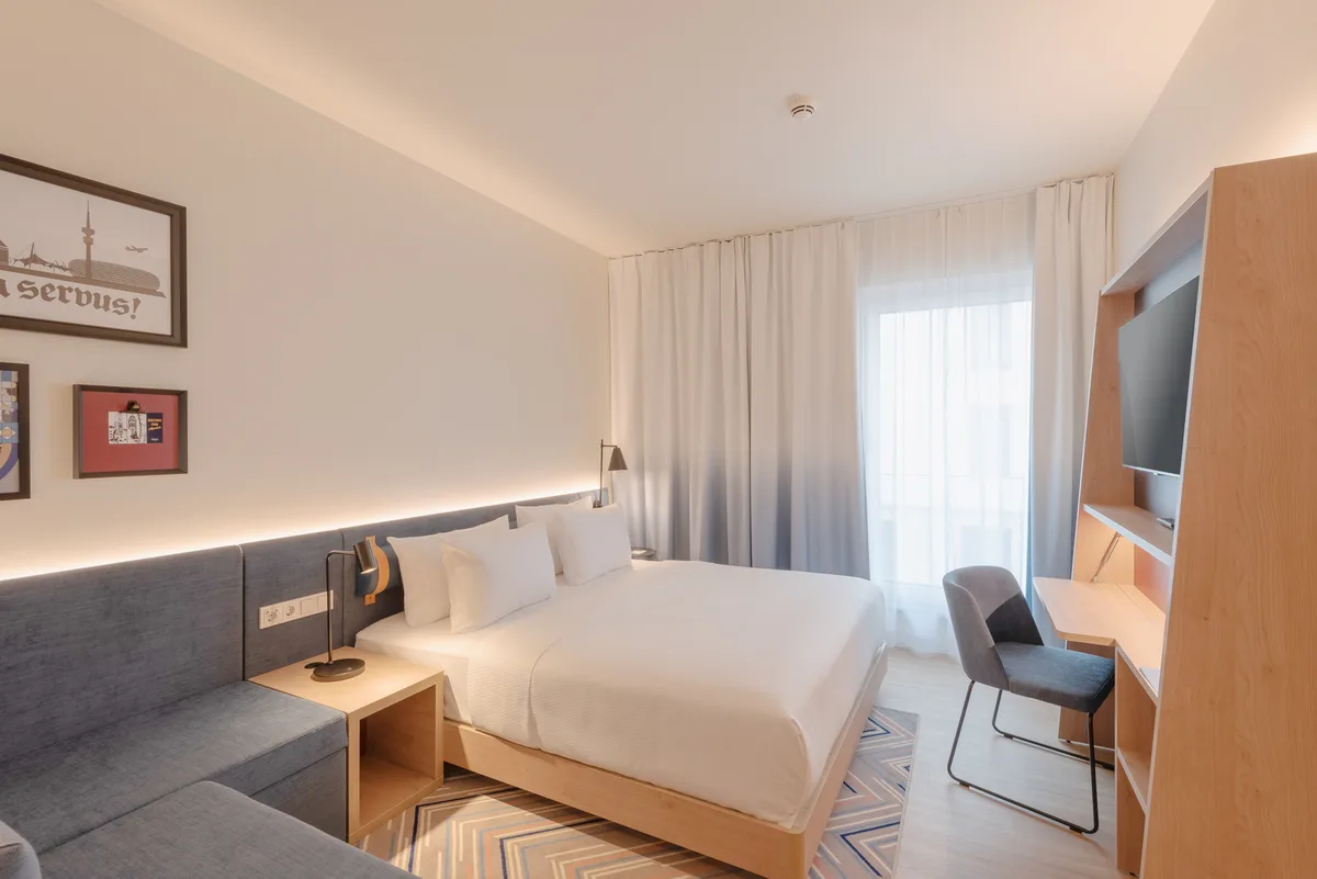 Hampton by Hilton Munich City North — 2