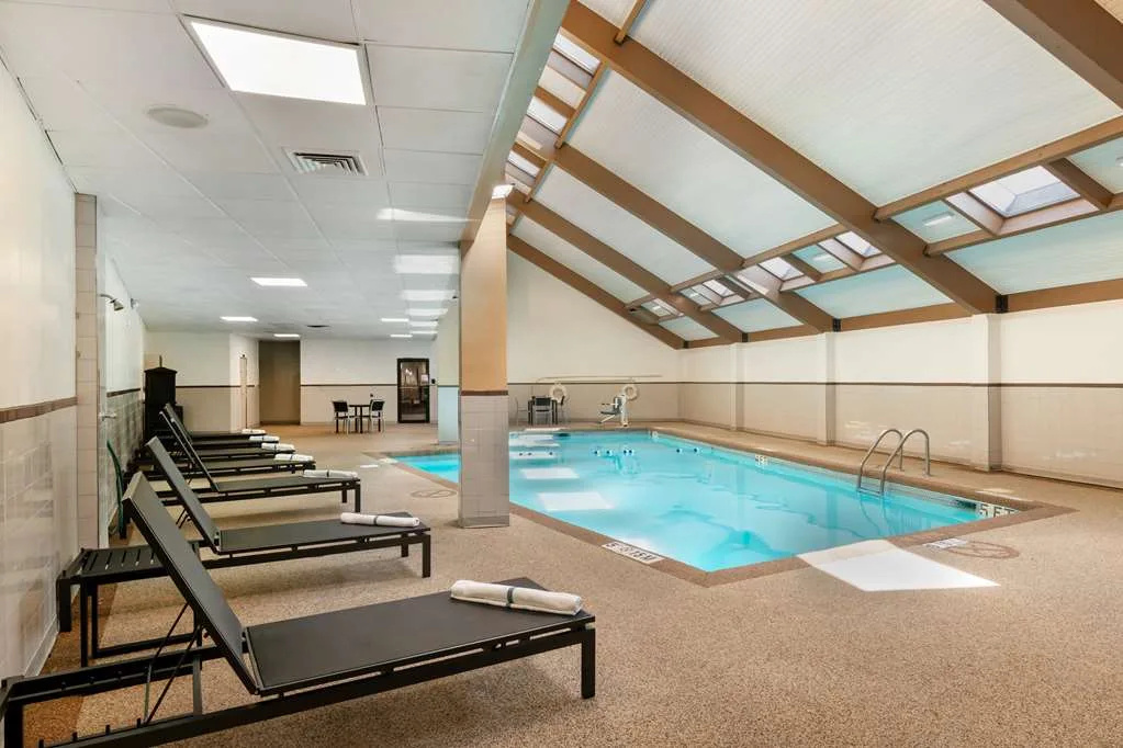 Best Western Plus Kansas City Sports Complex Hotel — 3