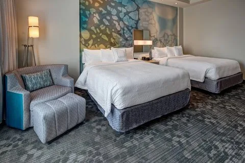 Courtyard by Marriott Kansas City Downtown/Convention Center — 3