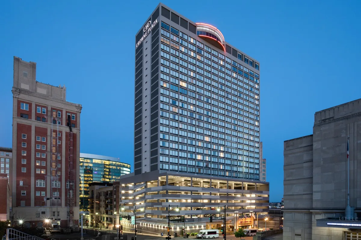 Crowne Plaza Kansas City Downtown, an IHG Hotel — 2