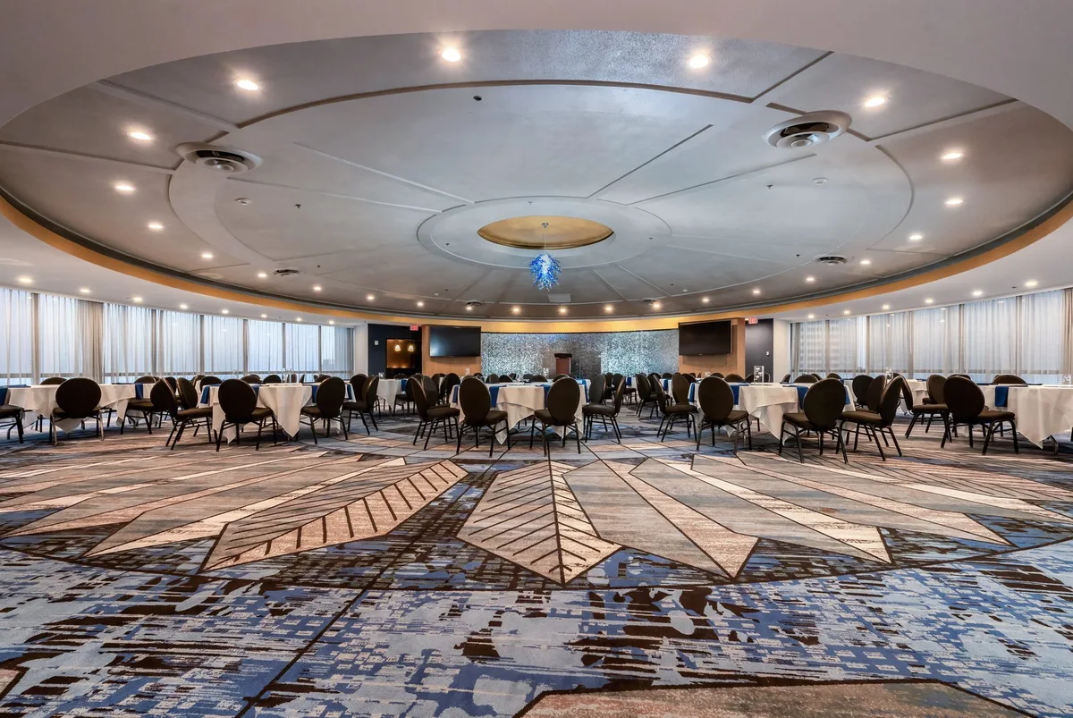 Crowne Plaza Kansas City Downtown, an IHG Hotel — 3