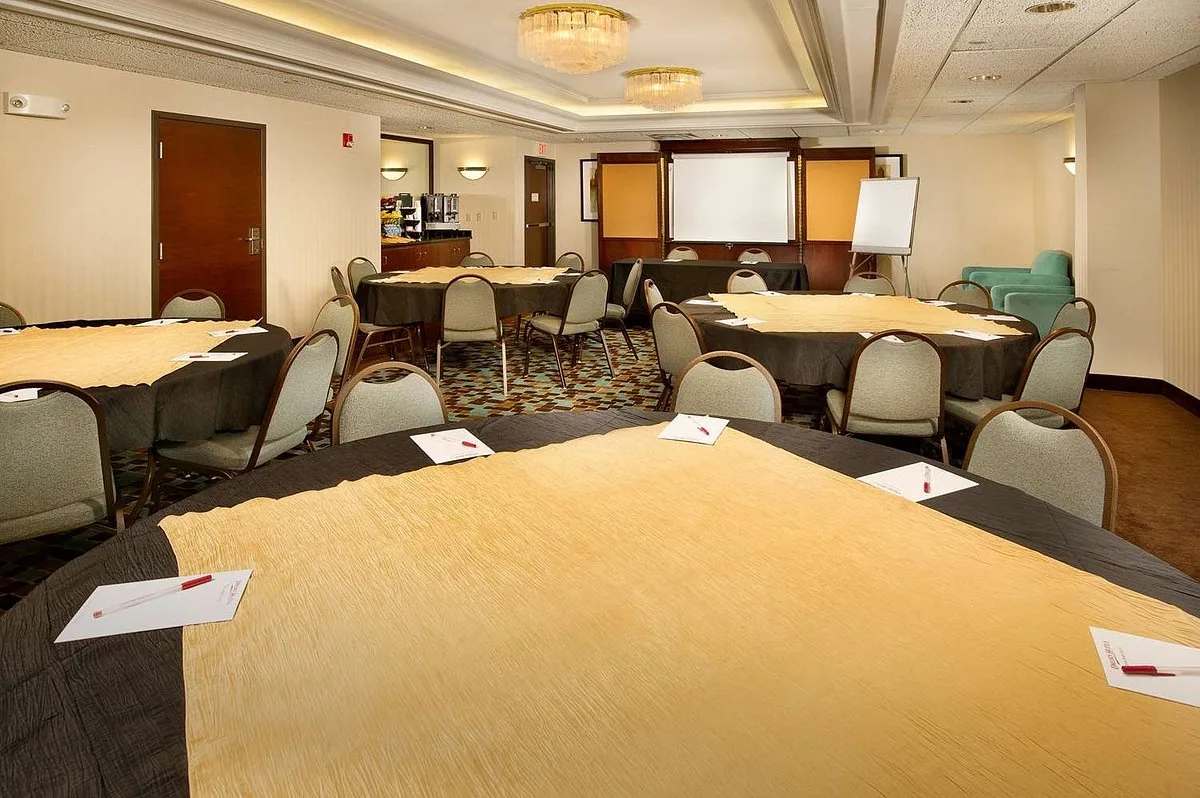 Hotel Lotus Kansas City Stadium — 3