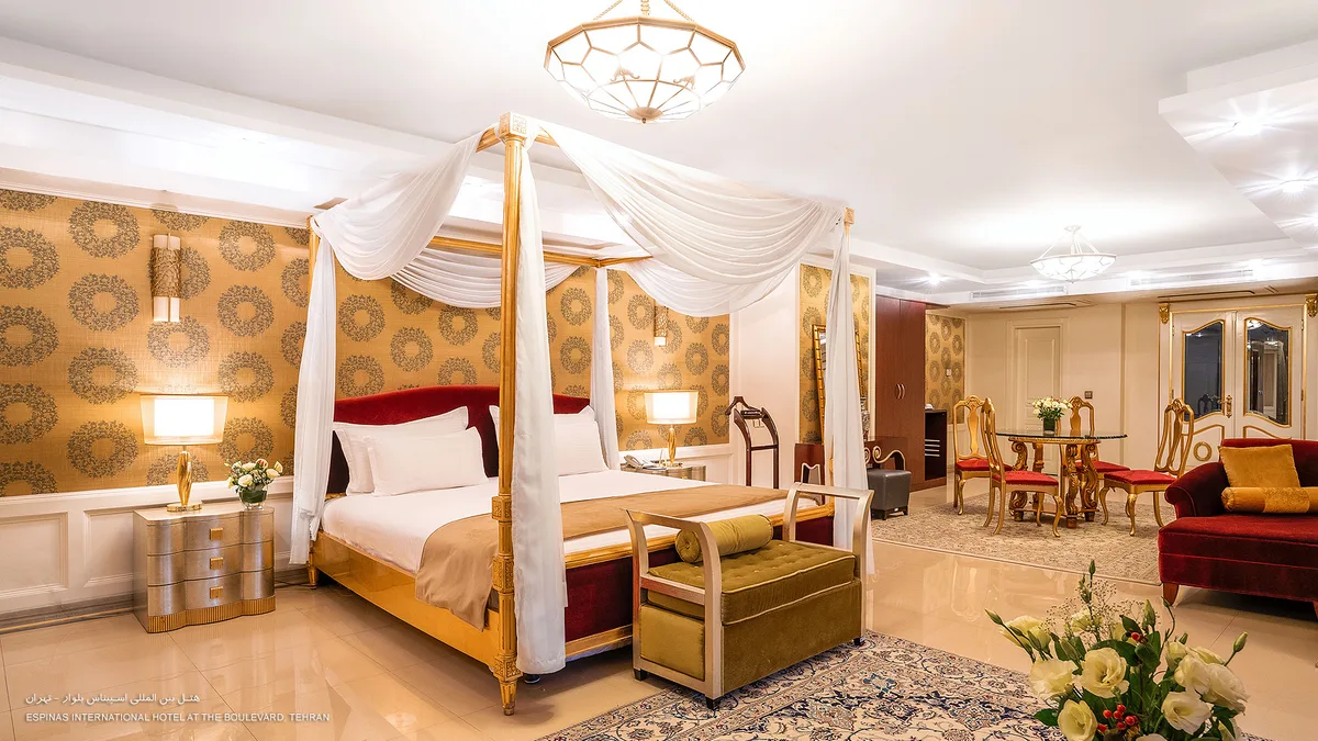 Espinas Palace Hotel — 3