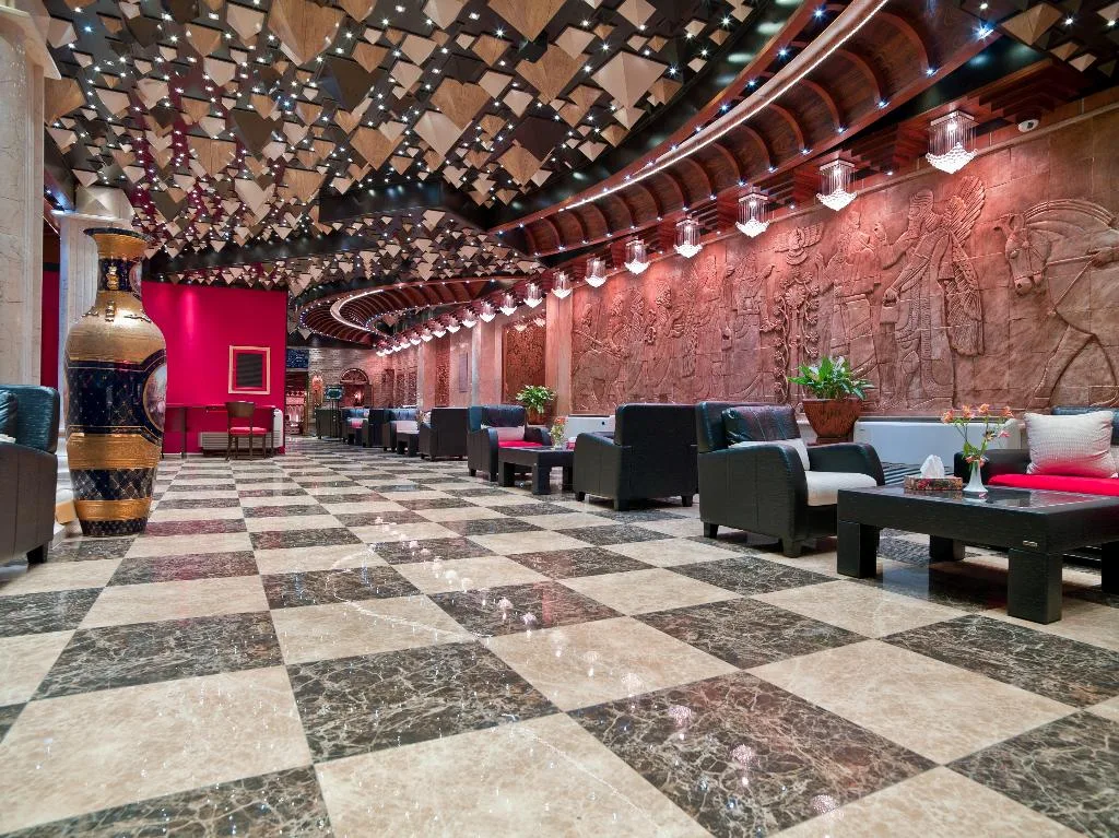 Ferdowsi Grand Hotel — 2