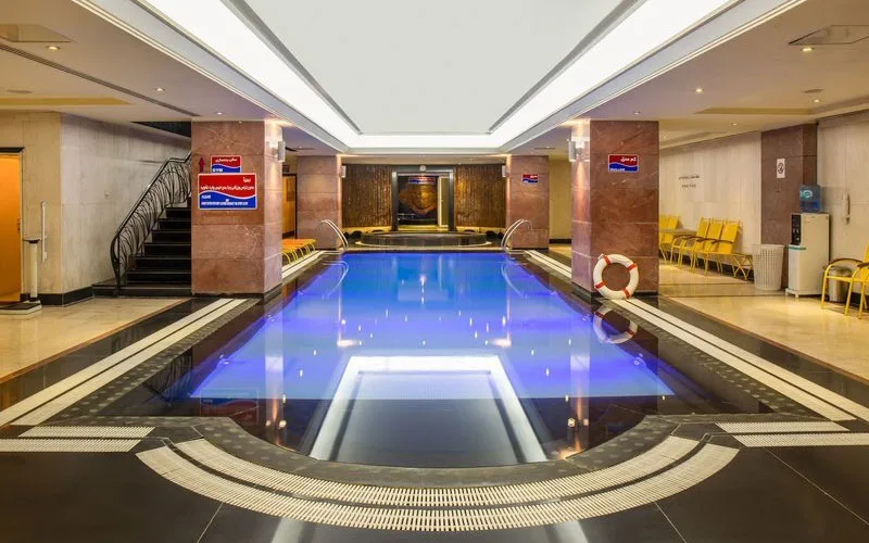 Parsian Esteghlal Hotel