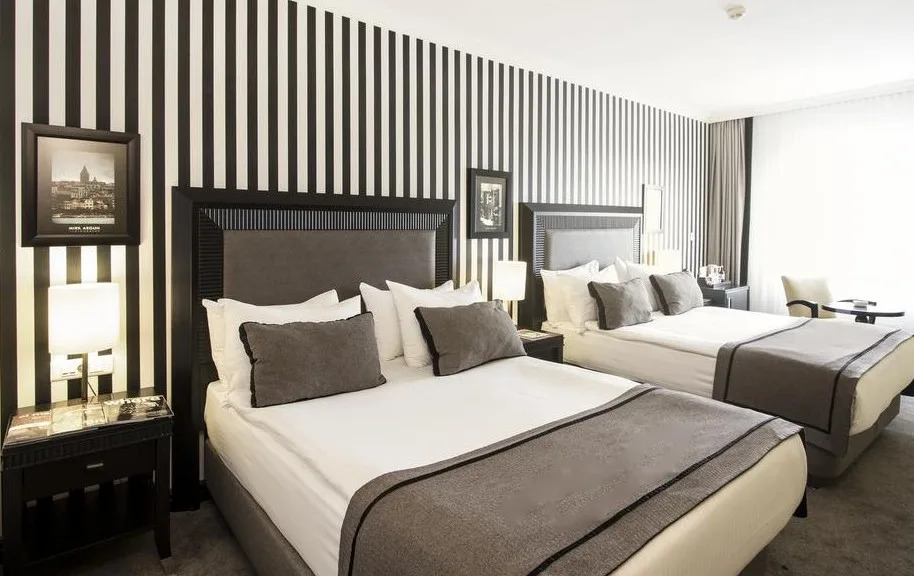 Parsian Esteghlal Hotel — 2
