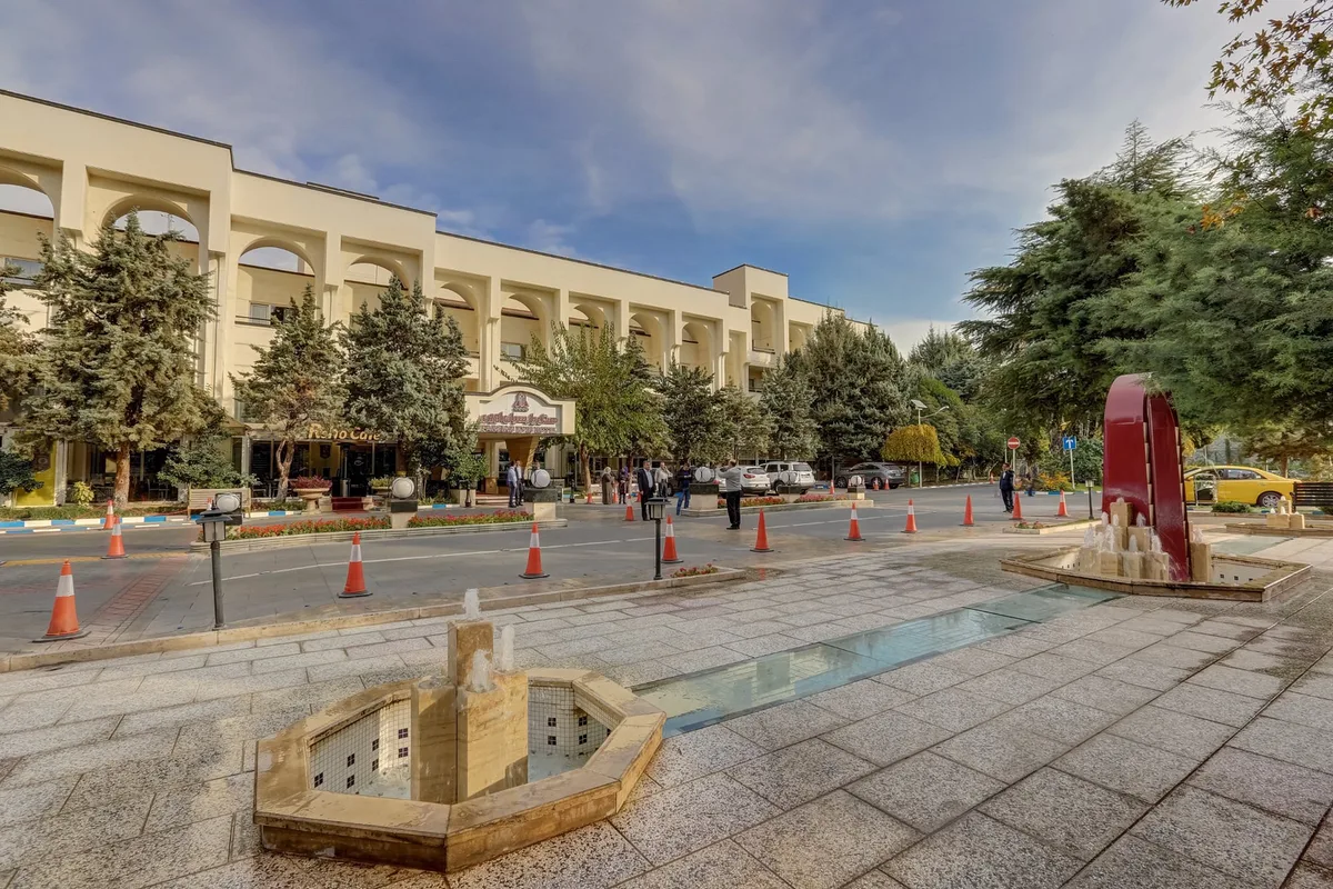 Parsian Evin Hotel — 2