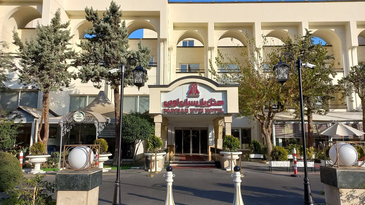 Parsian Evin Hotel — 3