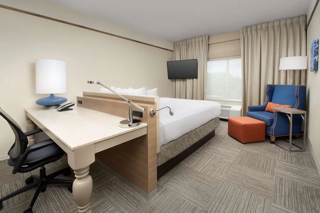 Hilton Garden Inn Charlotte Airport — 3