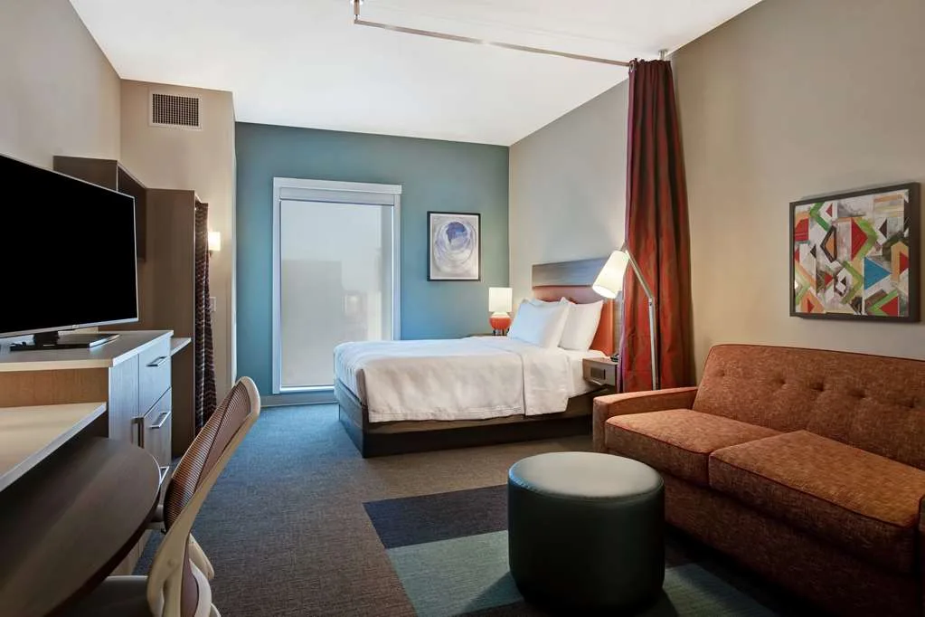 Home2 Suites by Hilton Charlotte Uptown — 3