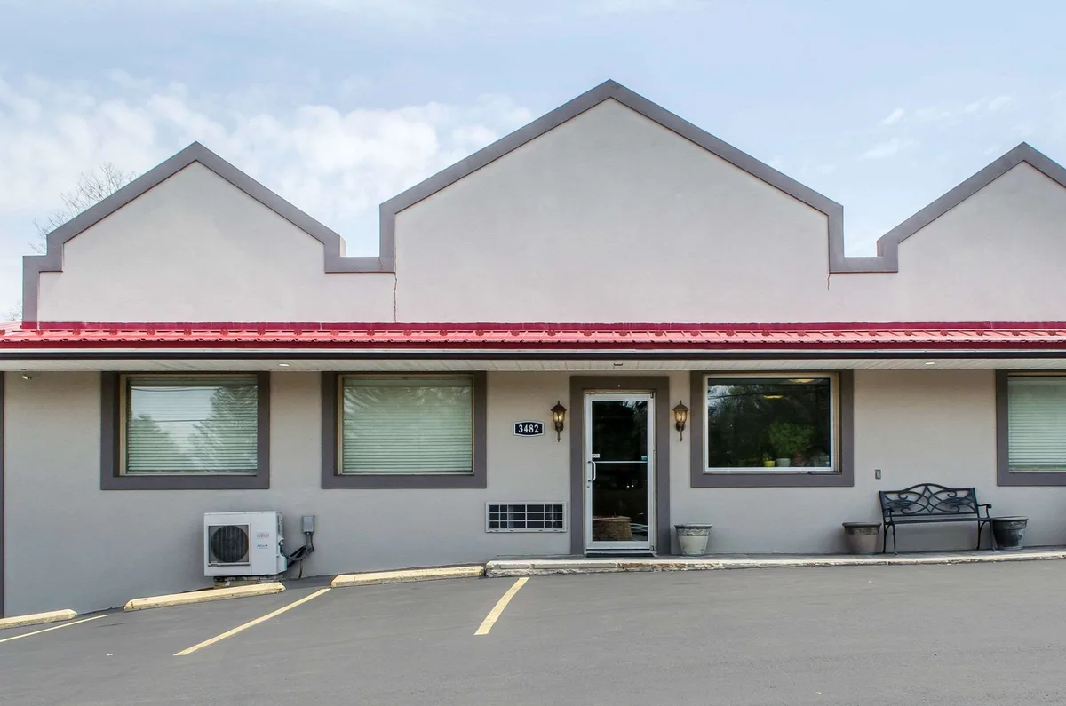 Econo Lodge Bellefonte I-99 — 2
