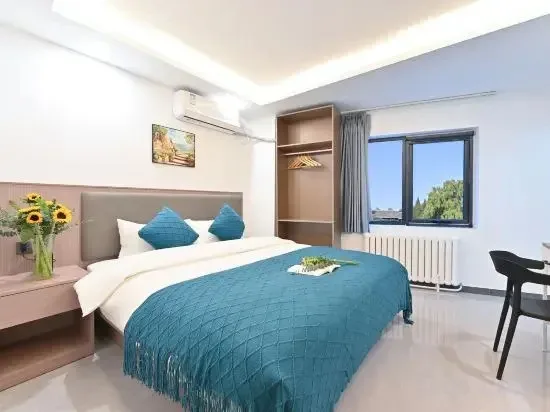 Lingshi Elegant Restaurant Hotel