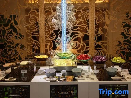 North Star Yayuncun Hotel — 2
