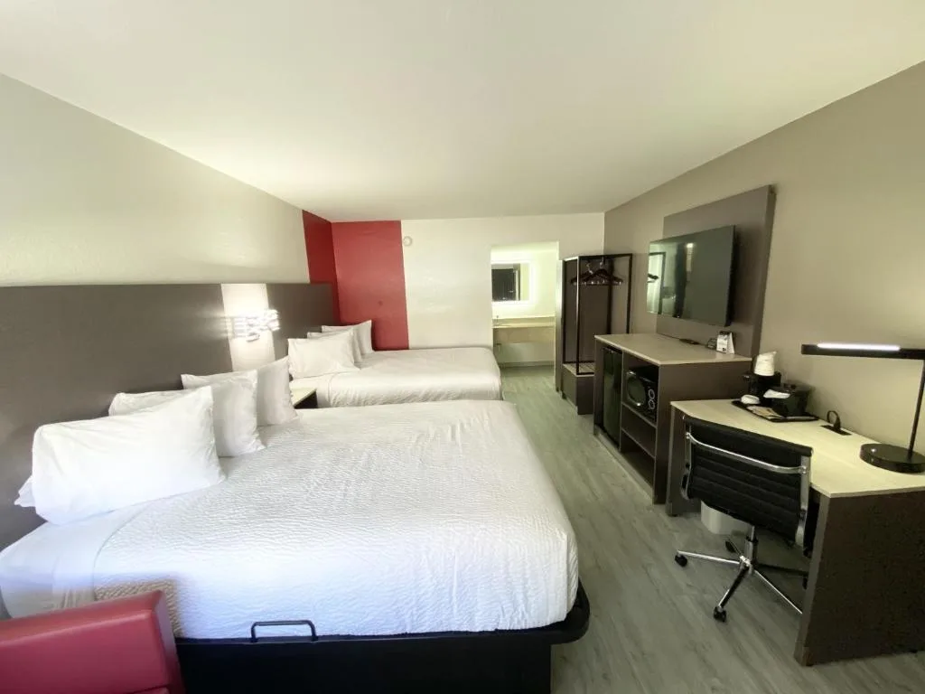 Ramada by Wyndham Tuscaloosa