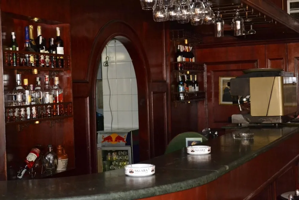 Hotel Beirut — 2