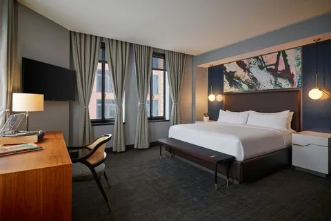 Renaissance Saint Elm Dallas Downtown Hotel — 3