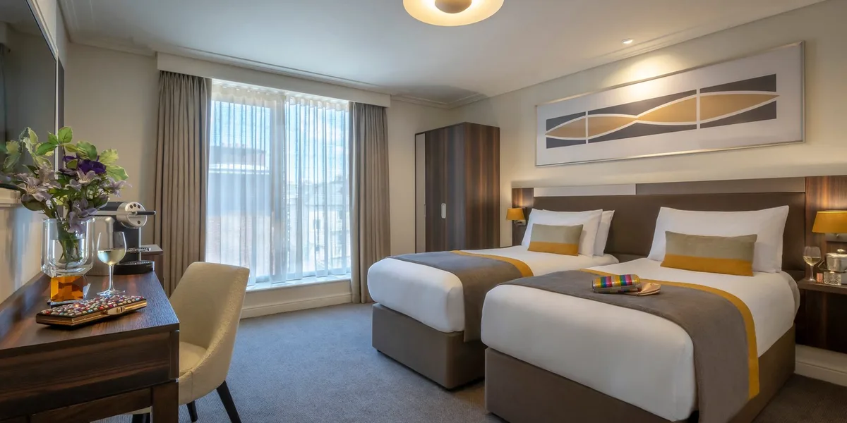 Hotel 7 Dublin — 3