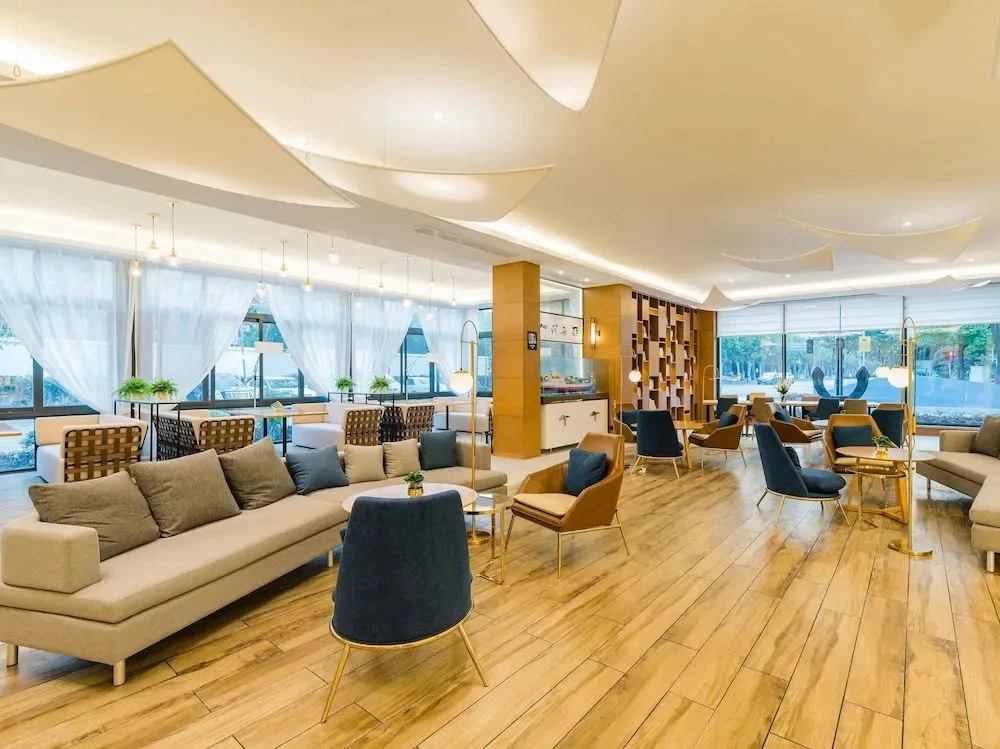 Atour Hotel Dalian Development Zone Jinma Road Branch