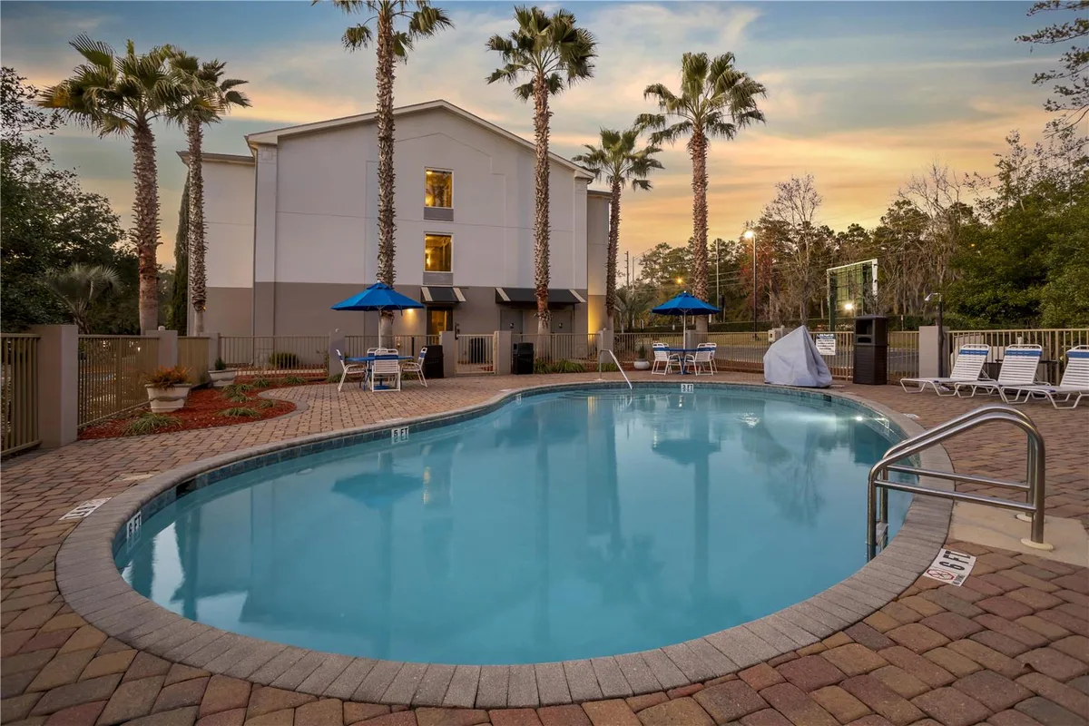 Best Western Plus Tallahassee North Hotel — 3