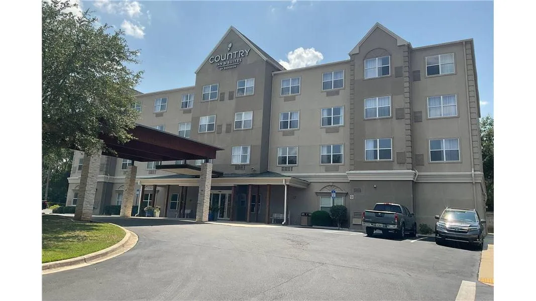 Country Inn & Suites by Radisson, Tallahassee-University Area, FL — 3