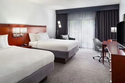 Courtyard by Marriott Tallahassee Downtown/Capitol — 3
