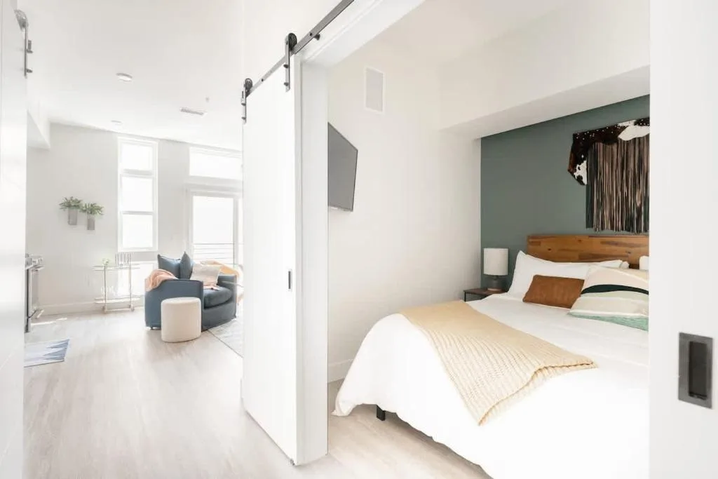 Colorful Western Vibe - Pet-Friendly - Zuni Lofts — 2