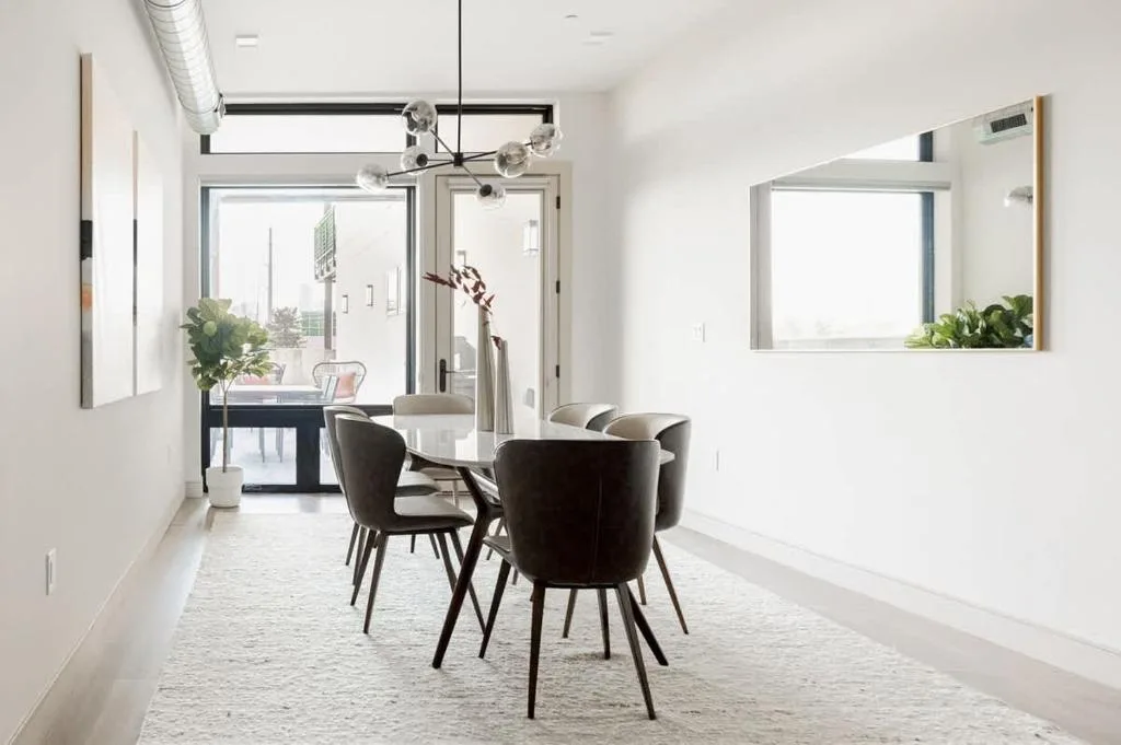 Walk to Gameday - Jefferson Park Condo - Tesoro — 3