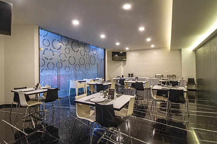 Hotel Boston Plaza — 3