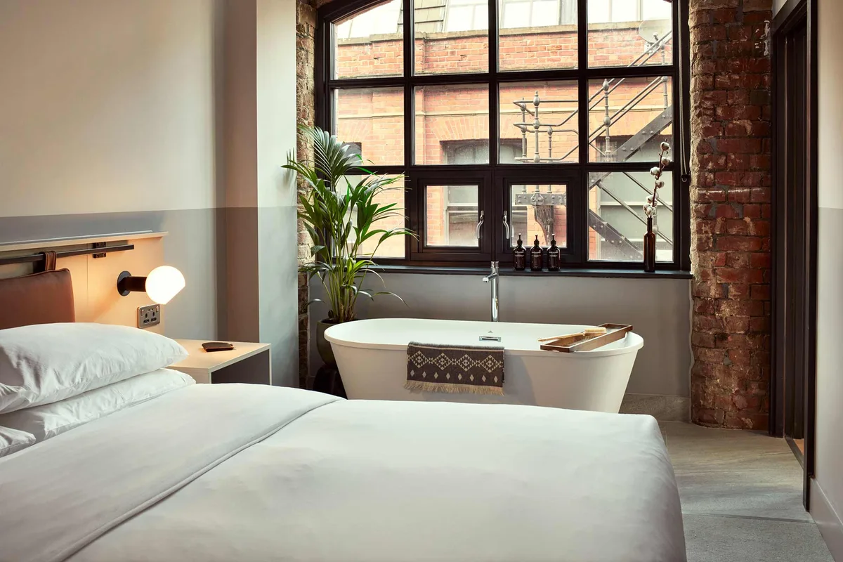 Leven Manchester — 2