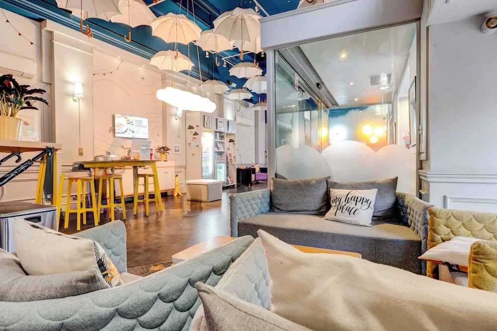 Manchester Piccadilly Hotel By Dancenter — 3