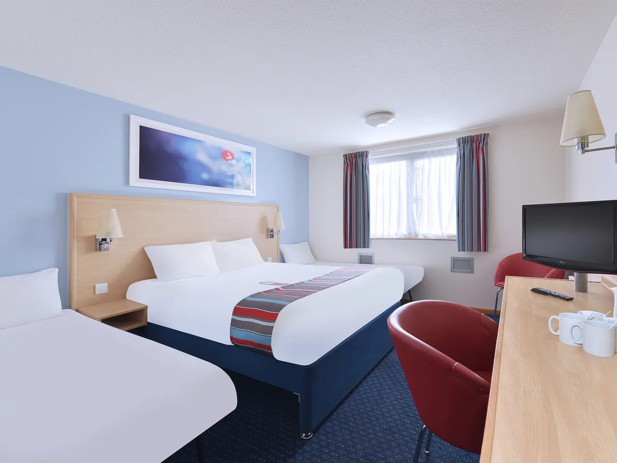 Travelodge Manchester Sportcity — 3
