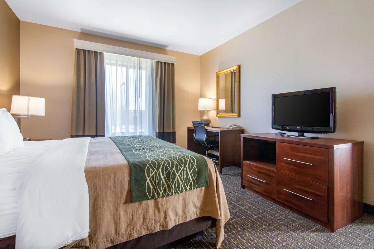 Comfort Inn & Suites Norman near University — 2