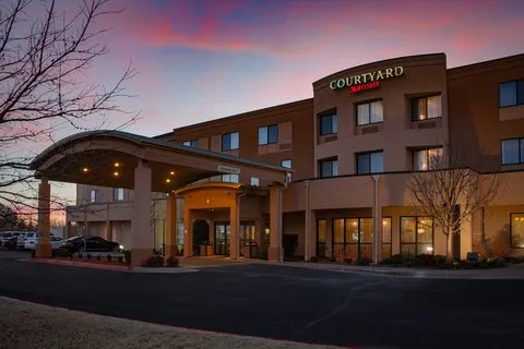 Courtyard by Marriott Norman — 3