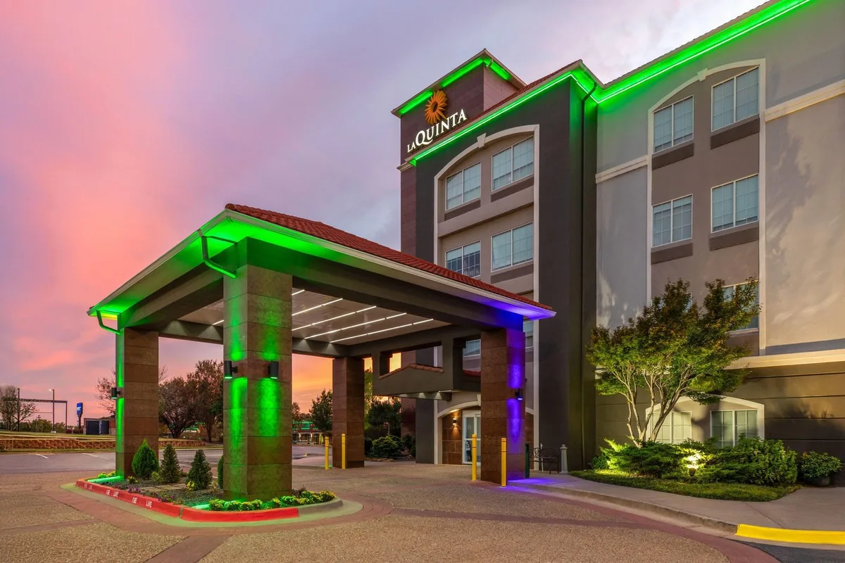 La Quinta Inn & Suites by Wyndham Oklahoma City - Moore