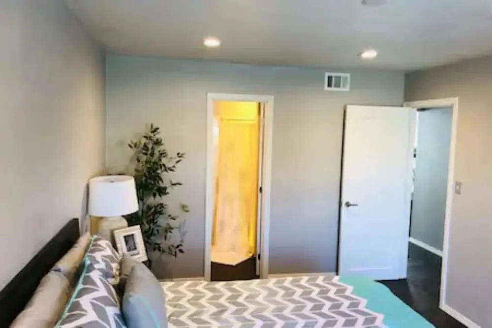 OU-2 bed 2 bath apartment close to OU — 3