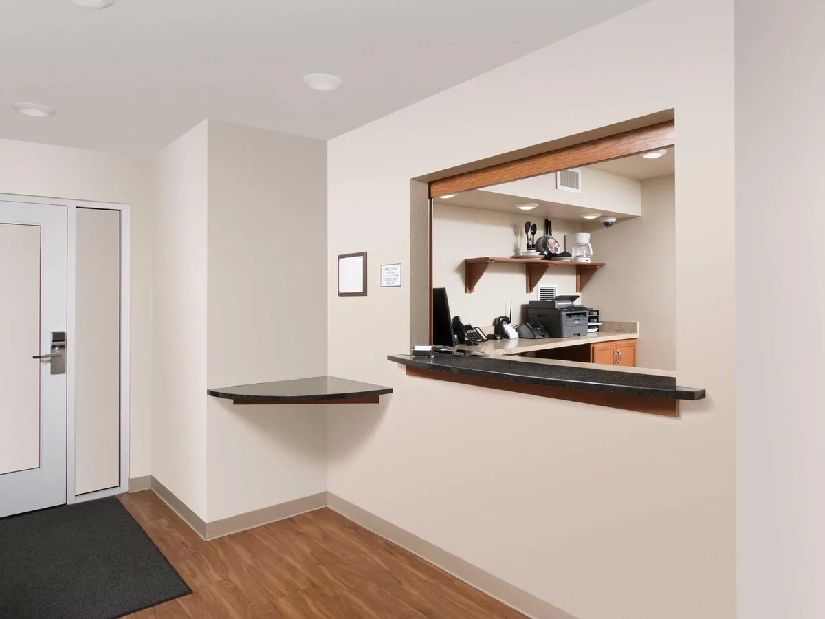 Studio 6 Extended Stay Oklahoma City Norman OK — 2