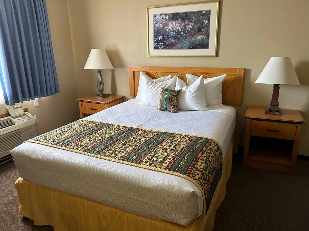 Thunderbird Lodge — 2