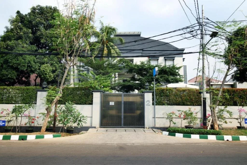 Apatel Home 899 Patal Senayan — 2