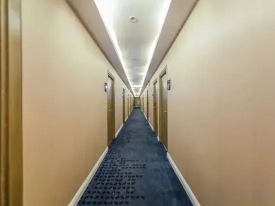 7 Premium — 2