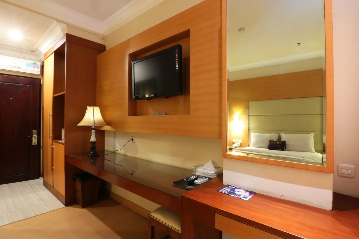 Coins Hotel Indonesia — 3
