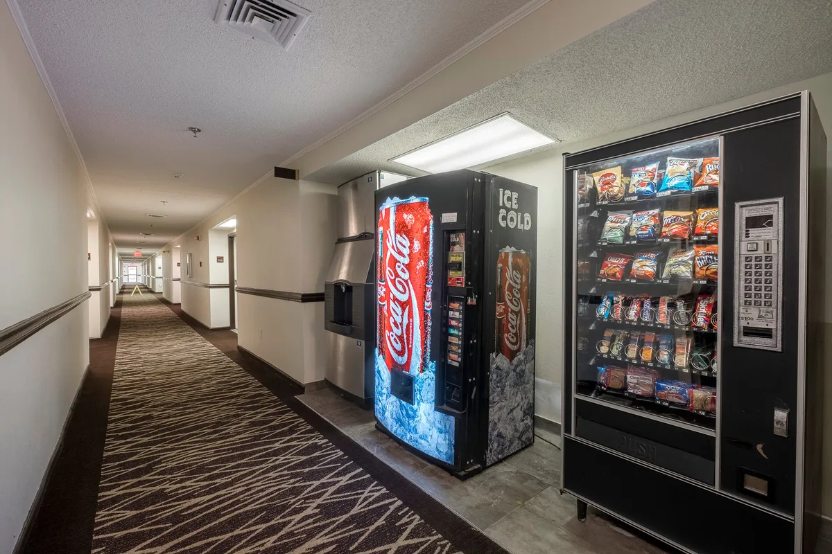 Red Roof PLUS+ & Suites Opelika — 3