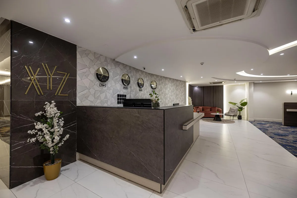 XYZ Hotel Al Taawun - اكس واي زد التعاون — 3