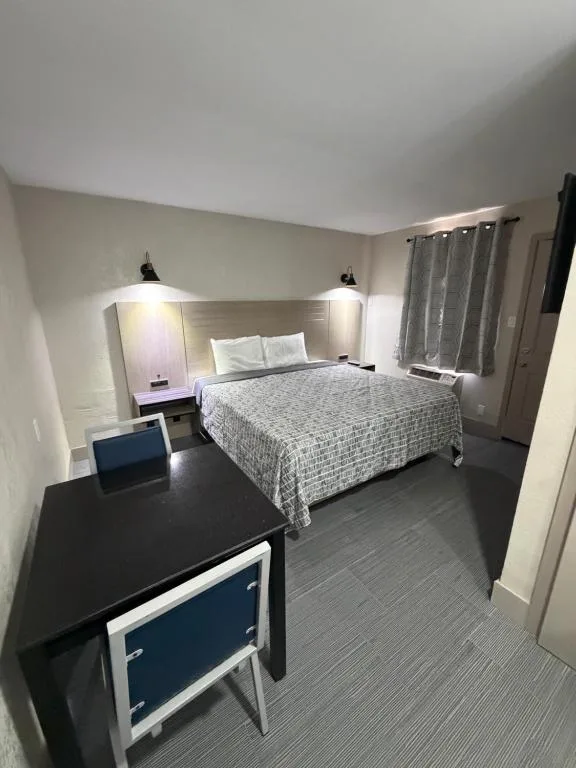 Colony Motel — 2
