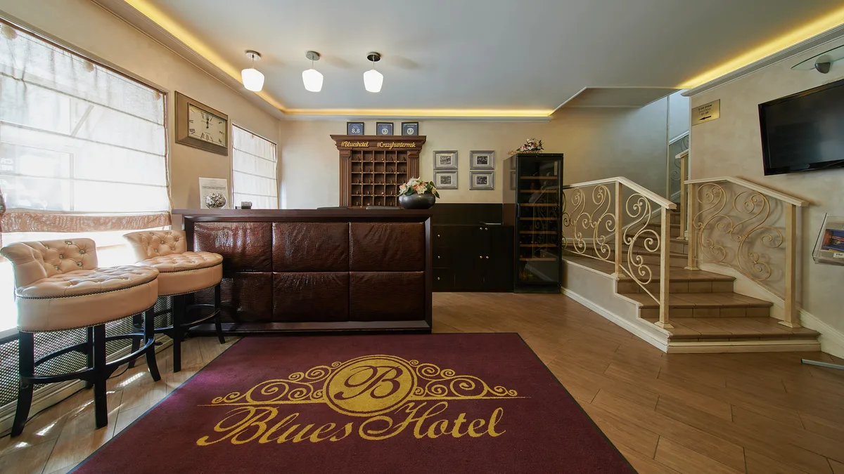 Blues Hotel — 3