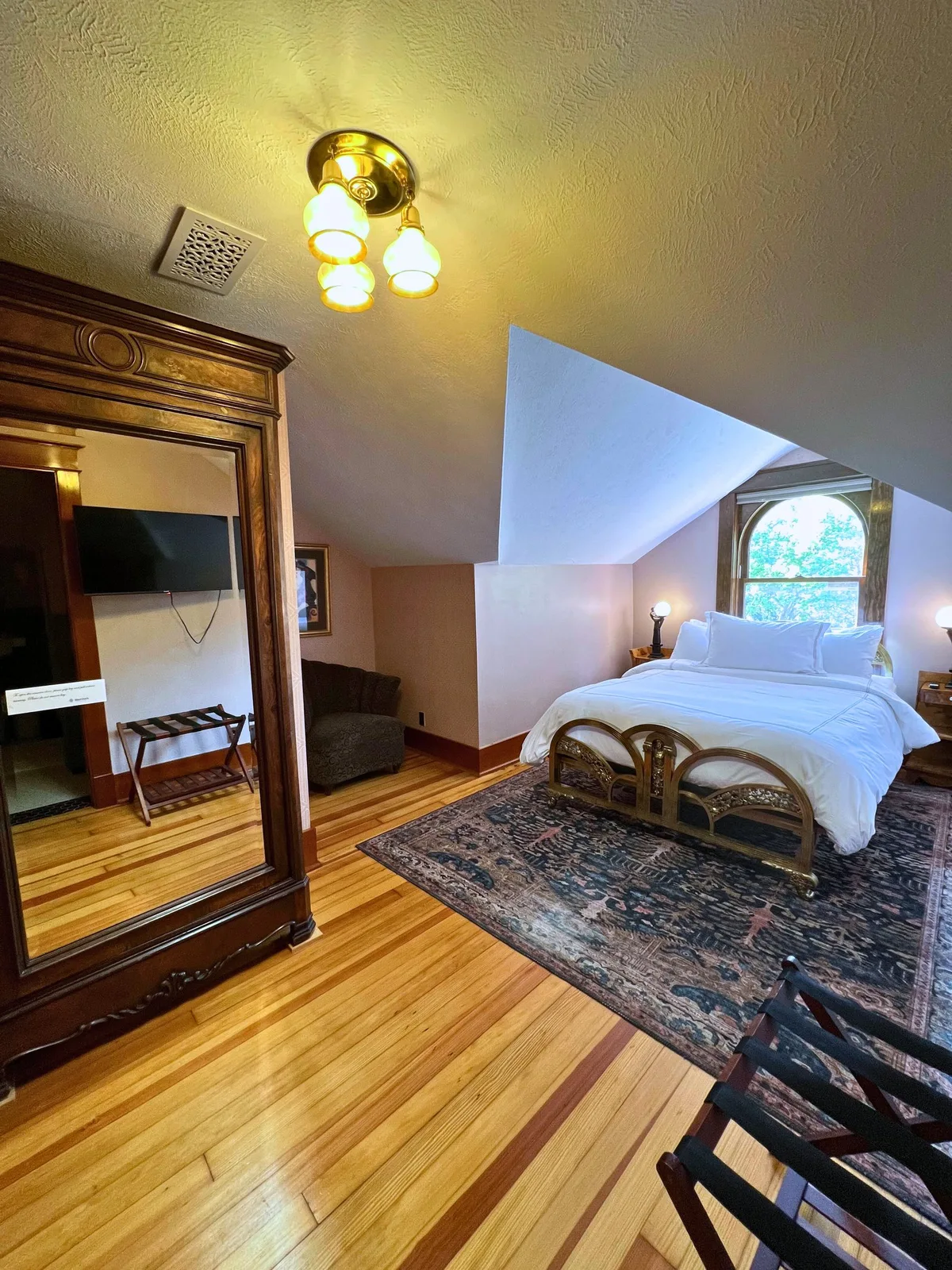 Martha’s Bed and Breakfast — 2