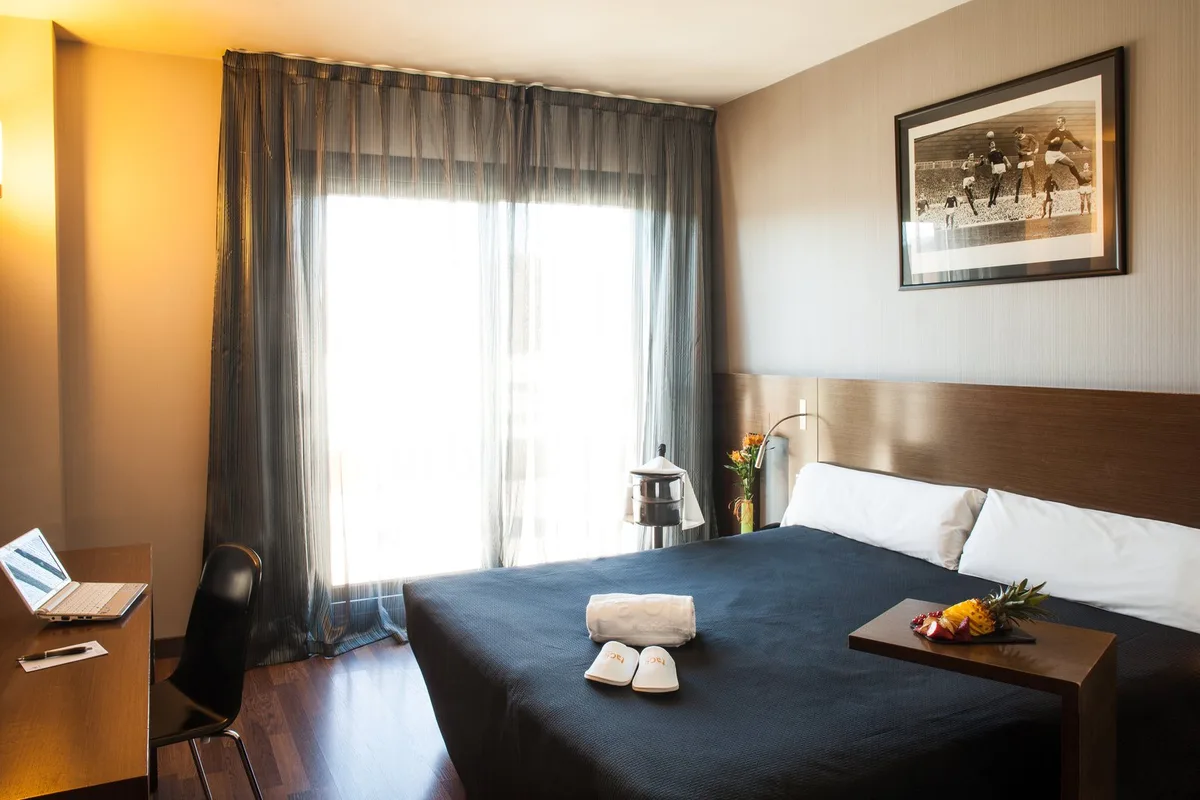 Tach Hotel Madrid Airport — 3